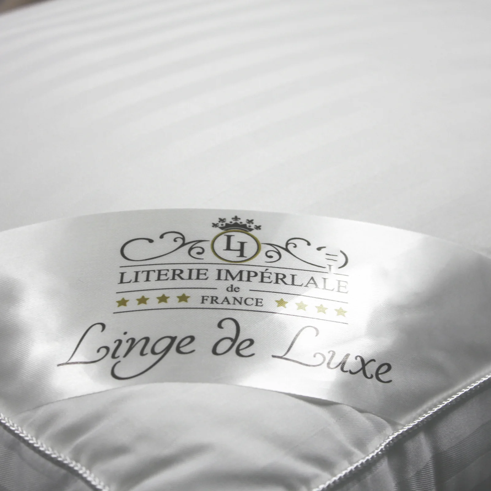 Pack Promo Luxe : Surmatelas + Couette & Oreillers - Image 6